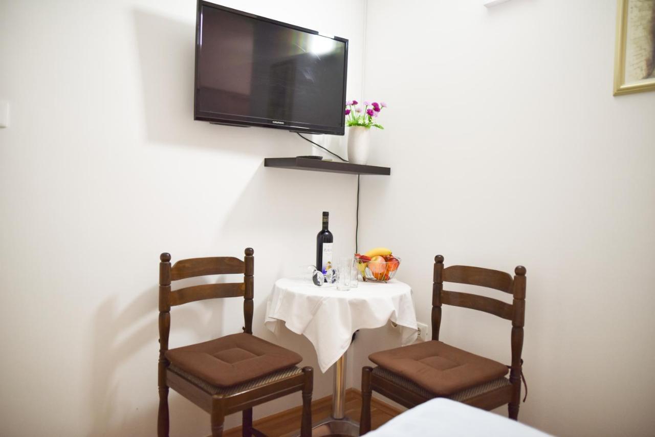 Luka'S Amber Rooms In The Center Of Trogir Buitenkant foto